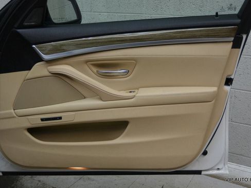 Used 2014 BMW 528i Sedan RWD image 12