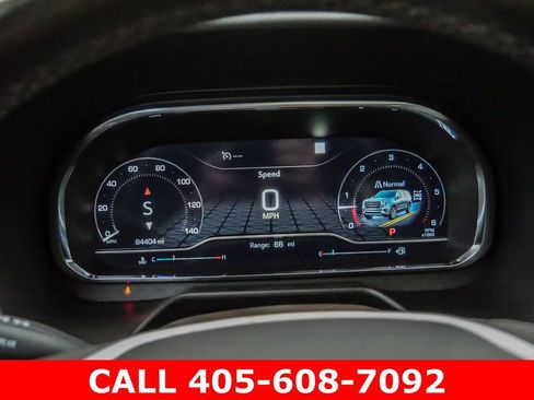 Used 2023 GMC Yukon SLT AWD/4WD image 39