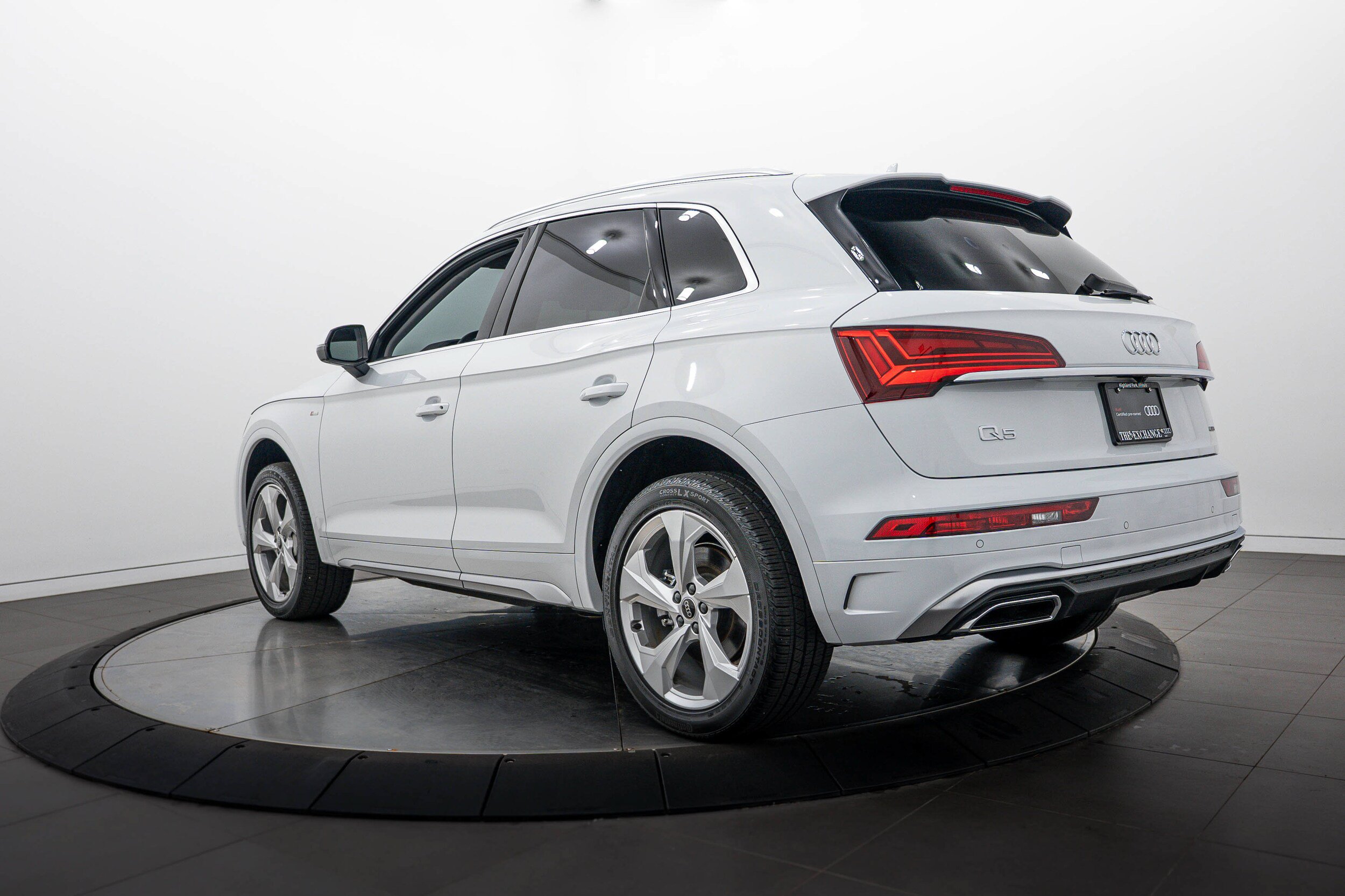 Certified 2023 Audi Q5 2.0T Premium Plus AWD/4WD image 5