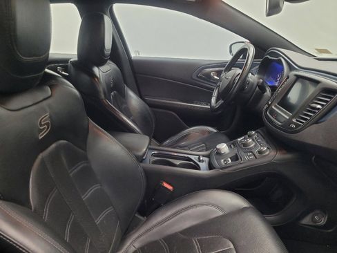 Used 2015 Chrysler 200 S w/ Navigation & Sound Group I image 21