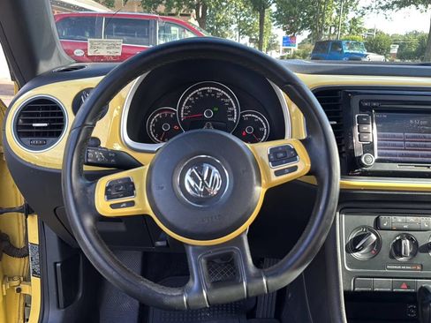 Used 2013 Volkswagen Beetle 2.5 FWD image 12