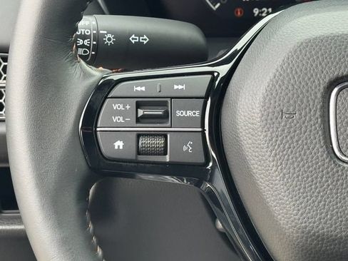 Certified 2025 Honda HR-V Sport image 22