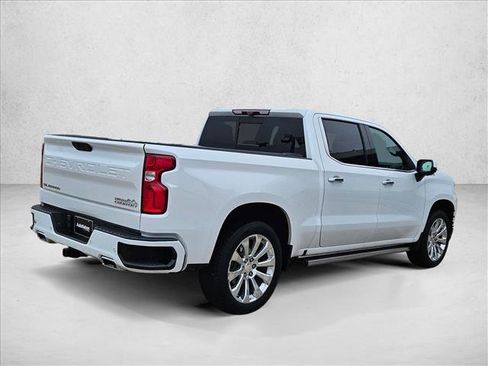 Used 2020 Chevrolet Silverado 1500 High Country w/ Technology Package image 5