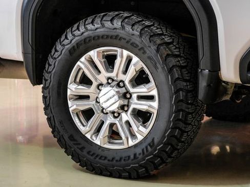 Used 2021 GMC Sierra 2500 Denali w/ Denali Ultimate Package image 53