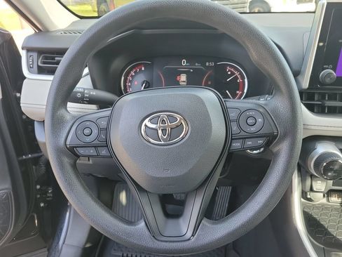 Used 2024 Toyota RAV4 XLE FWD image 18