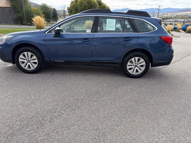 Used 2019 Subaru Outback 2.5i AWD/4WD image 3