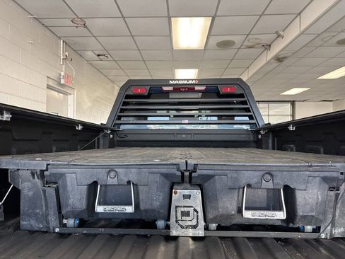 Used 2024 Chevrolet Silverado 2500 High Country w/ High Country Premium Package AWD/4WD image 9