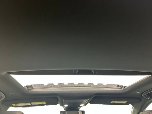 Used 2025 Honda CR-V Sport Touring image 18