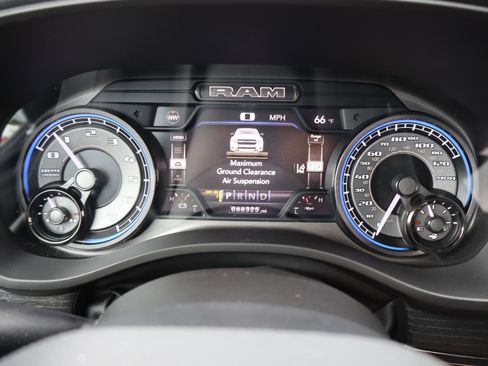 Used 2022 RAM 1500 Limited AWD/4WD image 24