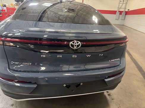 Certified 2026 Toyota Crown AWD/4WD image 25