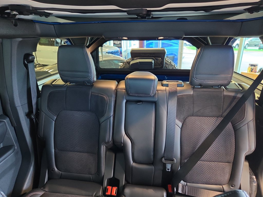 New 2026 Ford Bronco Raptor w/ Interior Carbon Fiber Pack AWD/4WD image 47