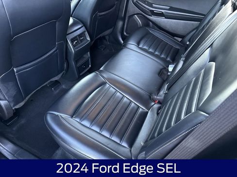Used 2024 Ford Edge SEL image 15