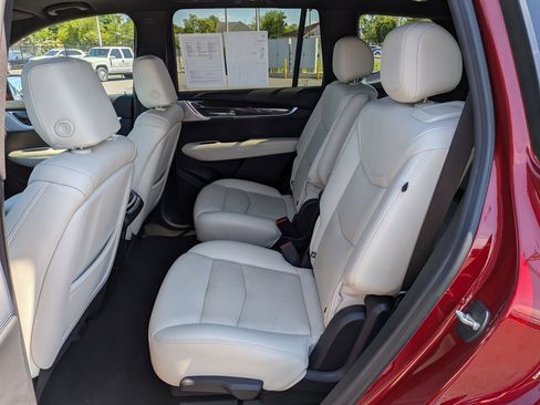 Certified 2023 Cadillac XT6 Sport w/ Technology Package AWD/4WD image 25