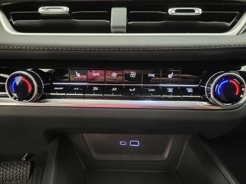 New 2026 Chevrolet Equinox LT image 32