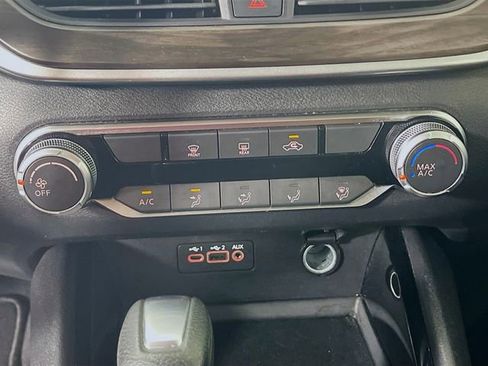 Used 2024 Nissan Altima 2.5 SV FWD image 16