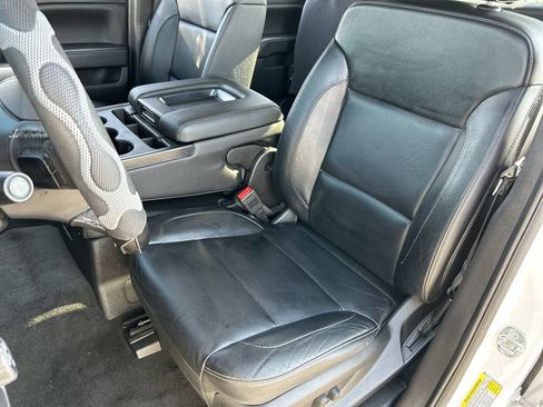 Used 2018 Chevrolet Silverado 1500 LT w/ All Star Edition AWD/4WD image 19