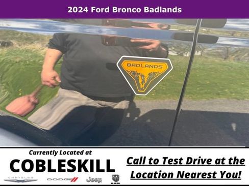 Used 2024 Ford Bronco Badlands AWD/4WD image 11