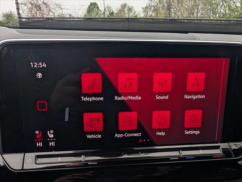 Used 2024 Volkswagen Atlas Cross Sport SEL R-Line image 37