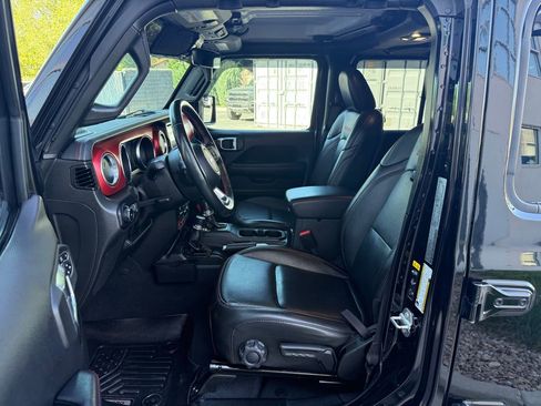 Used 2022 Jeep Wrangler Unlimited Rubicon w/ LED Lighting Group AWD/4WD image 20