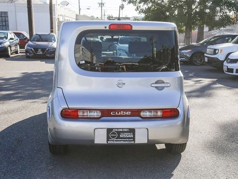 Used 2011 Nissan Cube 1.8 S w/ Interior Designer Pkg image 7