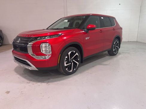 New 2025 Mitsubishi Outlander SE image 7