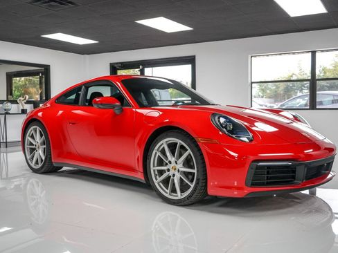 Used 2024 Porsche 911 Carrera image 7