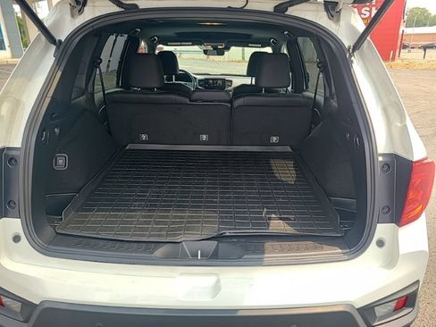 Used 2023 Honda Passport EX-L image 11