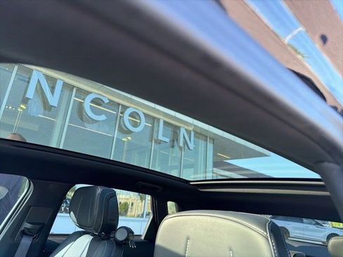 Used 2024 Cadillac Lyriq Sport image 11