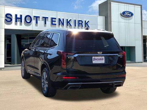 Used 2023 Cadillac XT6 Premium Luxury w/ Technology Package FWD image 6