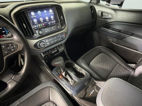Used 2021 Chevrolet Colorado Z71 AWD/4WD image 19