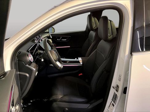 Certified 2026 Mercedes-Benz GLC 300 4MATIC image 9