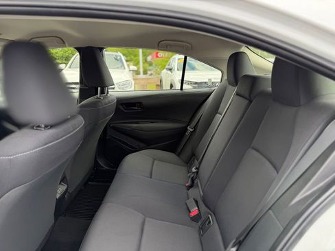 Used 2023 Toyota Corolla LE FWD image 6