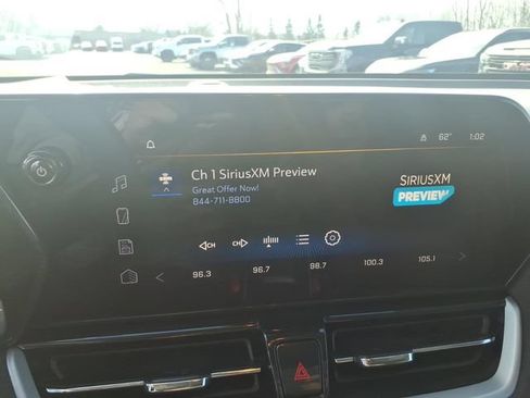 Used 2024 Chevrolet TrailBlazer LT FWD image 16