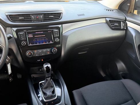 Used 2020 Nissan Rogue Sport S AWD/4WD image 14