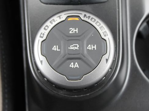 Used 2023 Ford Bronco Wildtrak AWD/4WD image 32