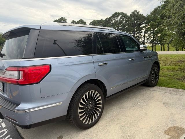 Used 2018 Lincoln Navigator Black Label w/ Cargo Package AWD/4WD image 6