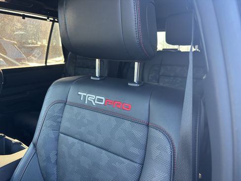 Used 2025 Toyota Sequoia 4WD image 5