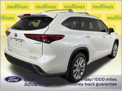 Used 2021 Toyota Highlander Limited image 4