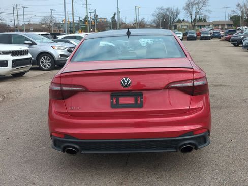 Used 2023 Volkswagen Jetta GLI Autobahn image 7