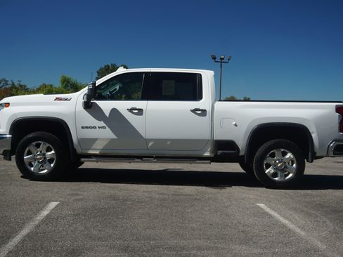 Used 2021 Chevrolet Silverado 2500 LTZ image 6