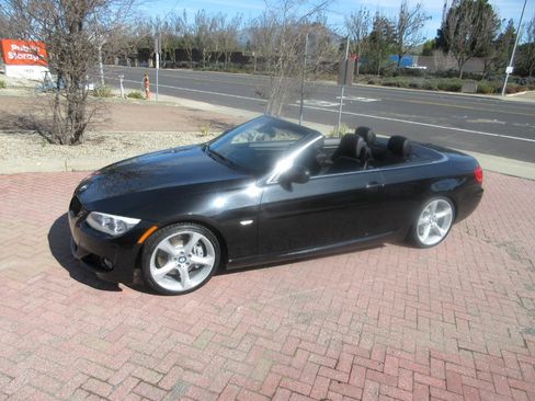Used 2013 BMW 335i Convertible image 55