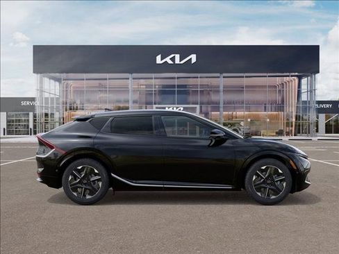 New 2025 Kia EV6 Wind image 7