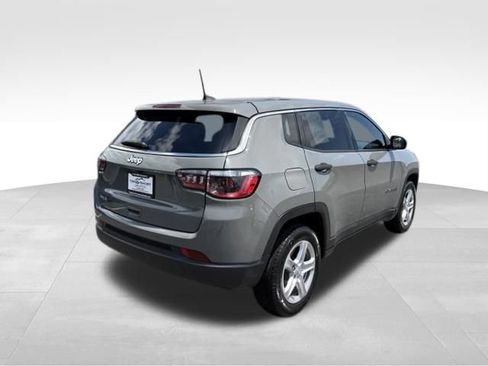 Used 2024 Jeep Compass Sport AWD/4WD image 2