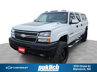Used 2005 Chevrolet Silverado 2500 LT w/ Heavy-Duty Power Package video 1