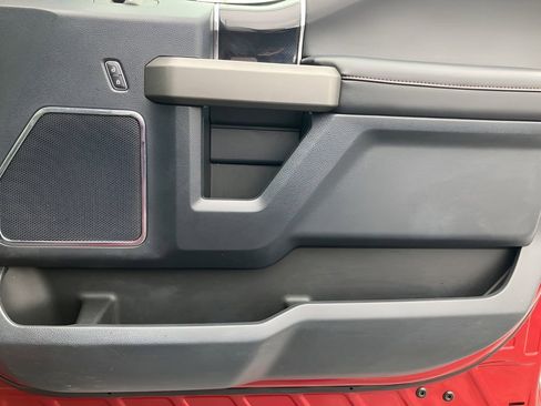 Used 2022 Ford F350 Platinum w/ Tremor Off-Road Package image 18