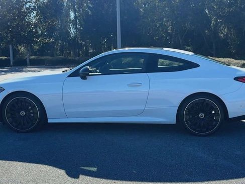 Used 2024 Mercedes-Benz CLE 300 4MATIC Coupe image 5