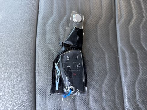 Used 2024 Chevrolet Silverado 1500 ZR2 w/ Technology Package image 34