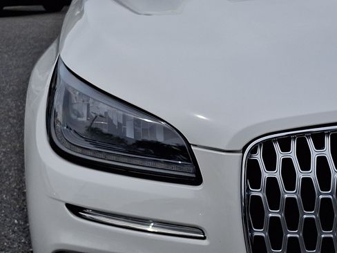 Certified 2024 Lincoln Corsair AWD image 10