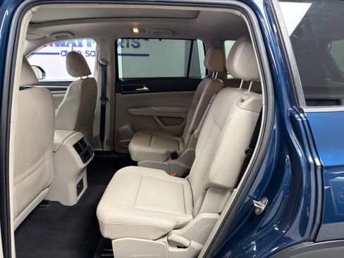 Used 2019 Volkswagen Atlas SEL R-Line AWD/4WD image 32