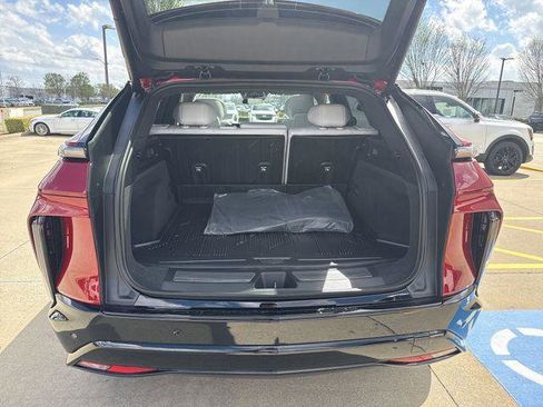 New 2026 Cadillac Lyriq Sport image 16